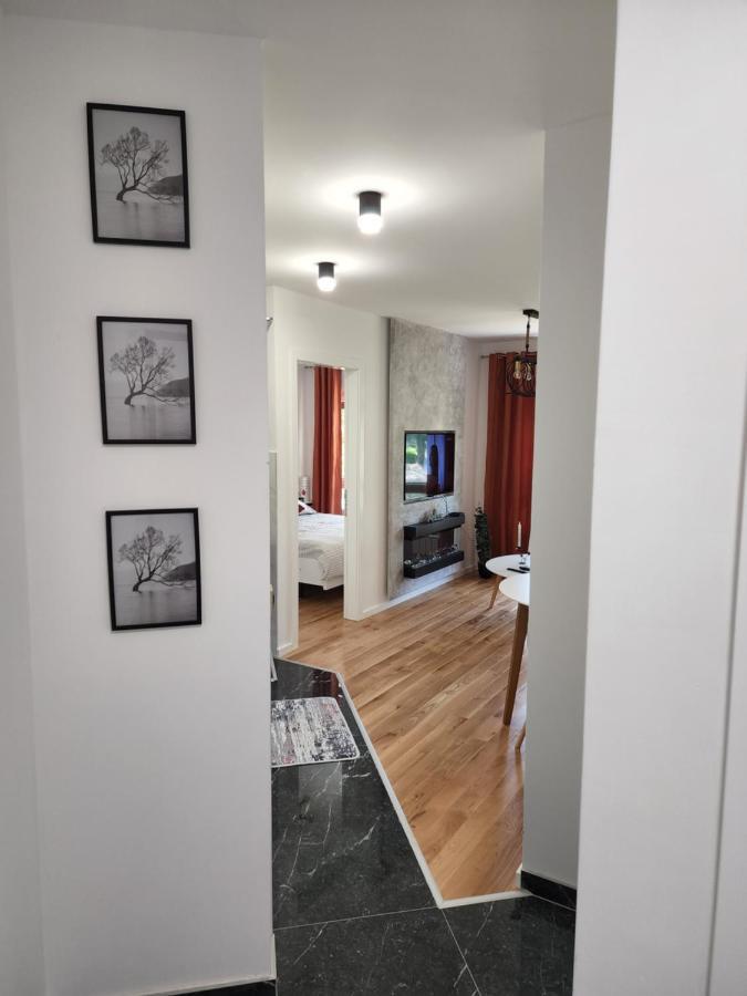 Apartman Park Lake トゥズラ エクステリア 写真