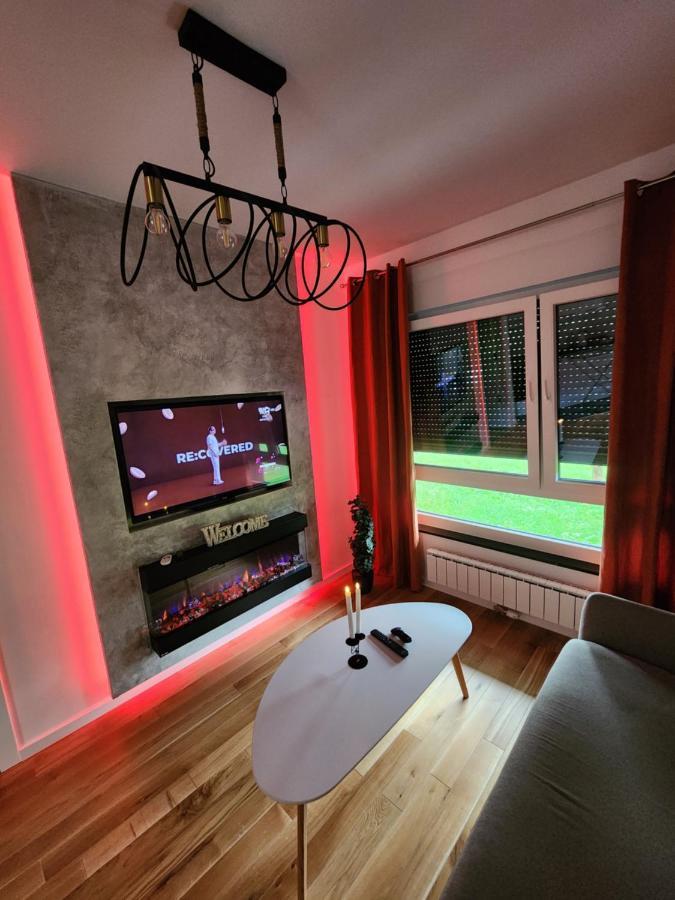 Apartman Park Lake トゥズラ エクステリア 写真