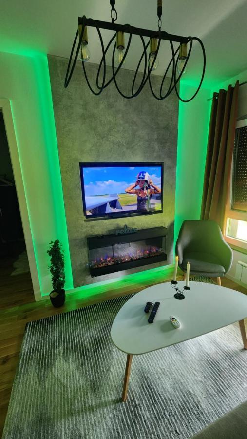 Apartman Park Lake トゥズラ エクステリア 写真